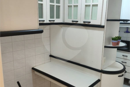 Apartamento à venda com 3 quartos, sendo 1 suíte, em Indianópolis, São Paulo, SP