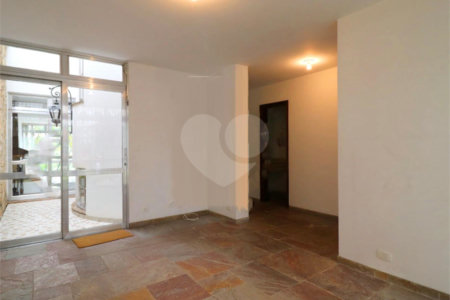 Casa Térrea à venda com 6 quartos, sendo 4 suítes, em Brooklin Paulista, São Paulo, SP