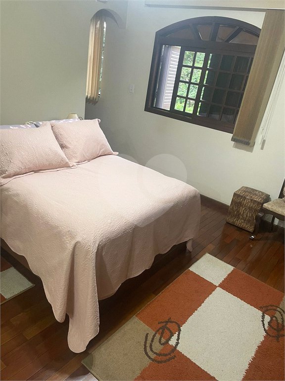 Sobrado à venda com 4 quartos, sendo 1 suíte, em Tremembé, São Paulo, SP
