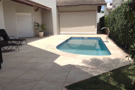 Casa à venda com 3 quartos, sendo 1 suíte, no condomínio Residencial Bouganville, Araraquara - SP