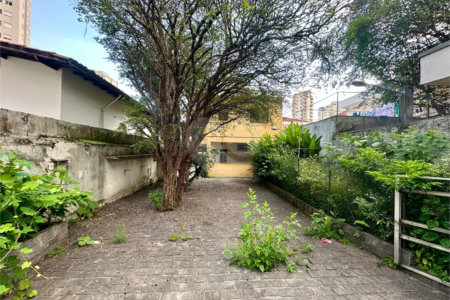 Sobrado à venda com 3 suítes em Santa Teresinha, São Paulo, SP