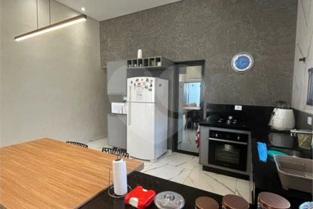 Casa Térrea à venda com 3 suítes em Jardim dos Pinheiros, Atibaia, SP