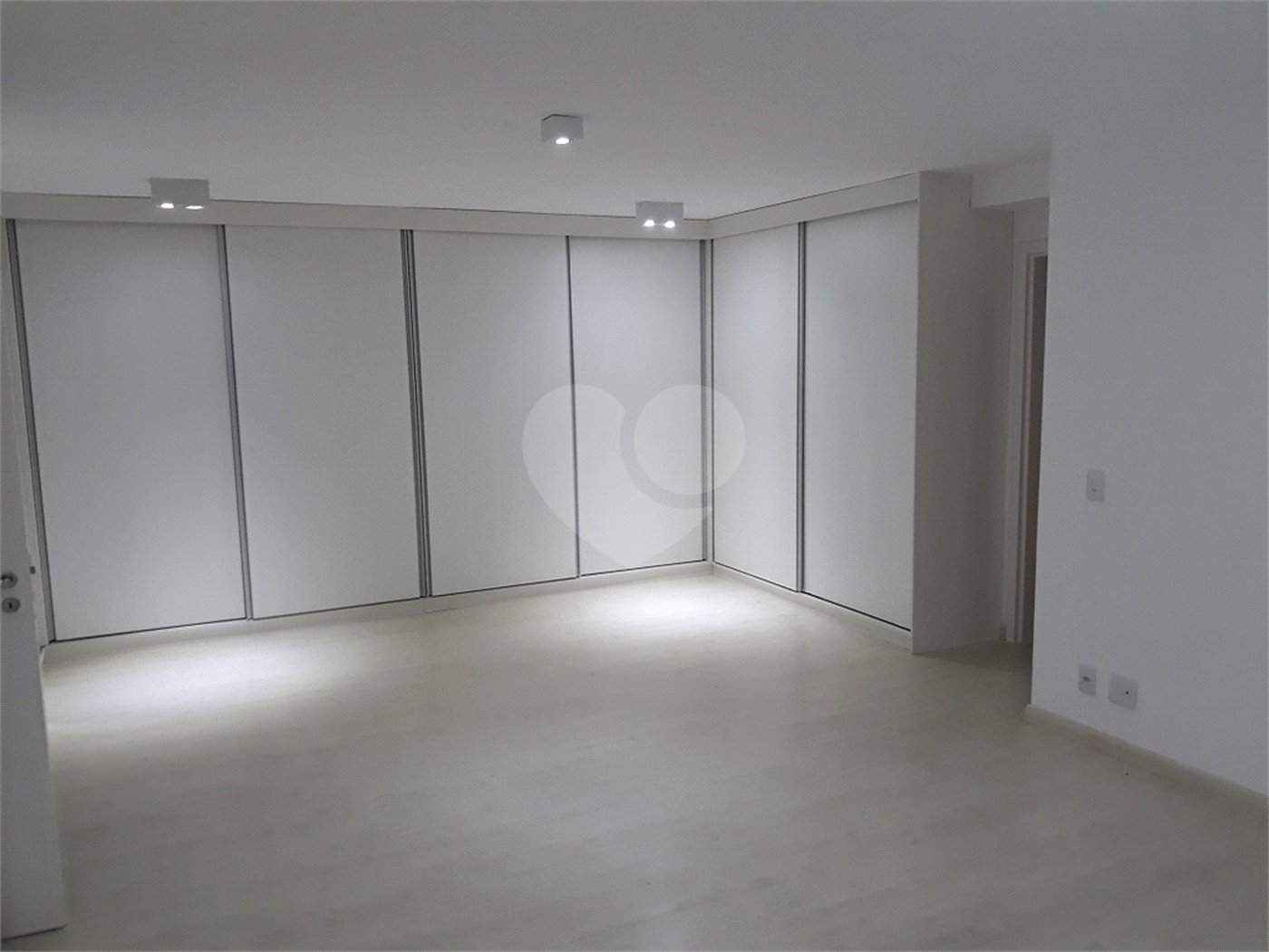 Apartamento para alugar com 4 suítes em Chácara Flora, São Paulo, SP