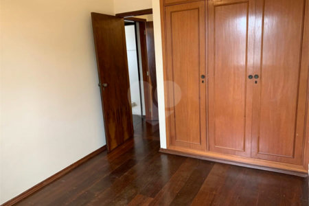 Apartamento à venda com 2 quartos, sendo 1 suíte,  em Jardim Aeroporto, São Paulo, SP