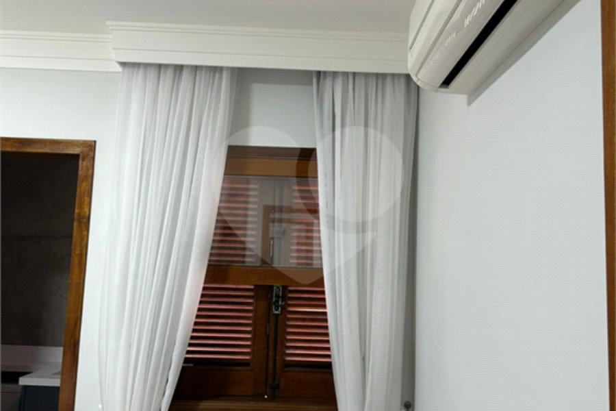 Casa à venda com 3 quartos, sendo 1 suíte, no condomínio Residencial Morada do Horto, São Paulo - SP