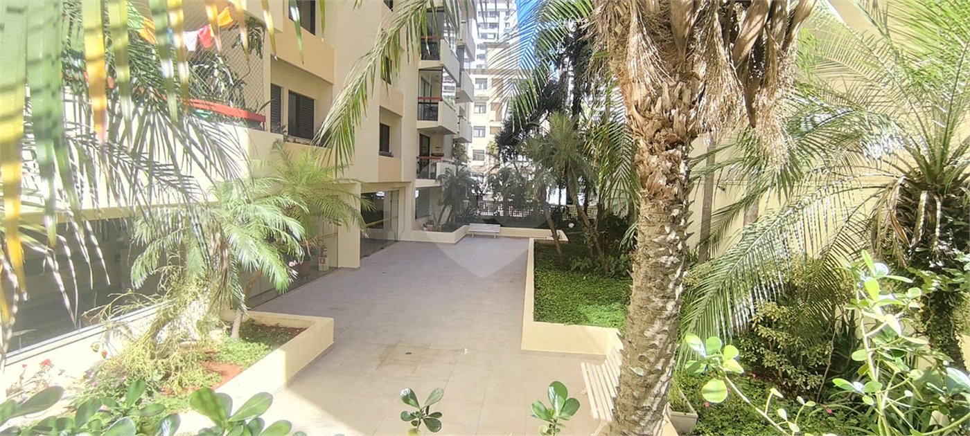 Apartamento à venda com 3 quartos, sendo 1 suíte, em Pinheiros, São Paulo, SP