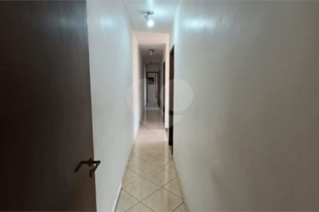 Casa à venda com 3 quartos, sendo 1 suíte, em Vila Maria Baixa, São Paulo, SP