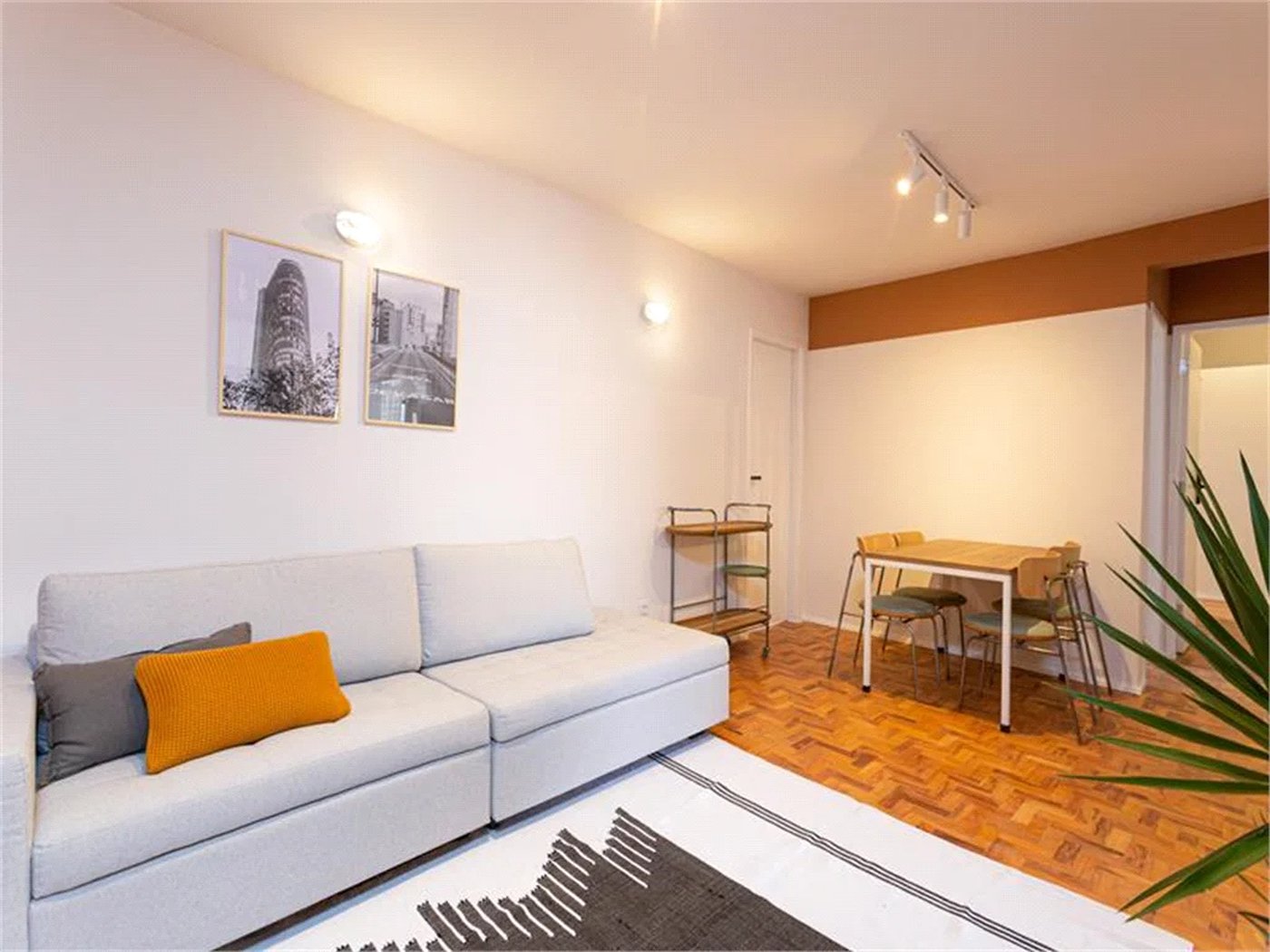 Apartamento à venda com 4 quartos, sendo 2 suítes, em Pinheiros, São Paulo, SP
