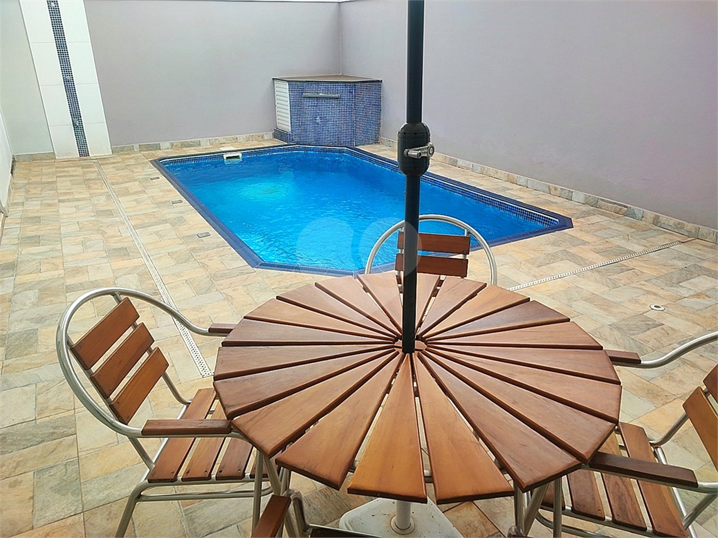 Casa à venda com 3 suítes em Jardim dos Flamboyants, Araraquara, SP