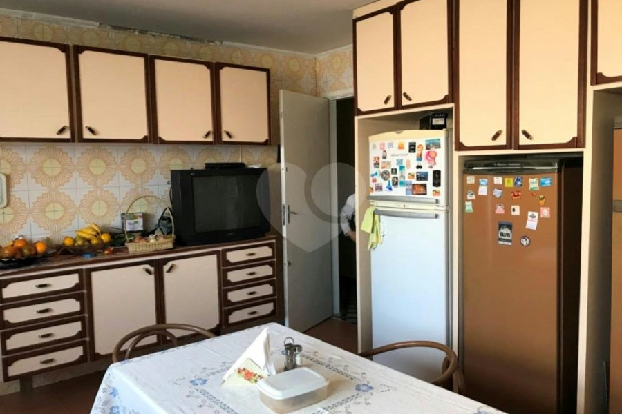 Sobrado à venda com 5 quartos, sendo 1 suíte,  em Santana, São Paulo, SP