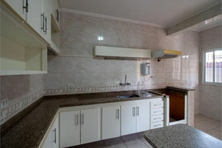 Casa à venda com 3 quartos, sendo 1 suíte, em Jardim Ester, São Paulo, SP