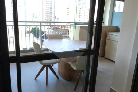 Apartamento à venda com 2 suítes em Vila Dom Pedro I, São Paulo, SP