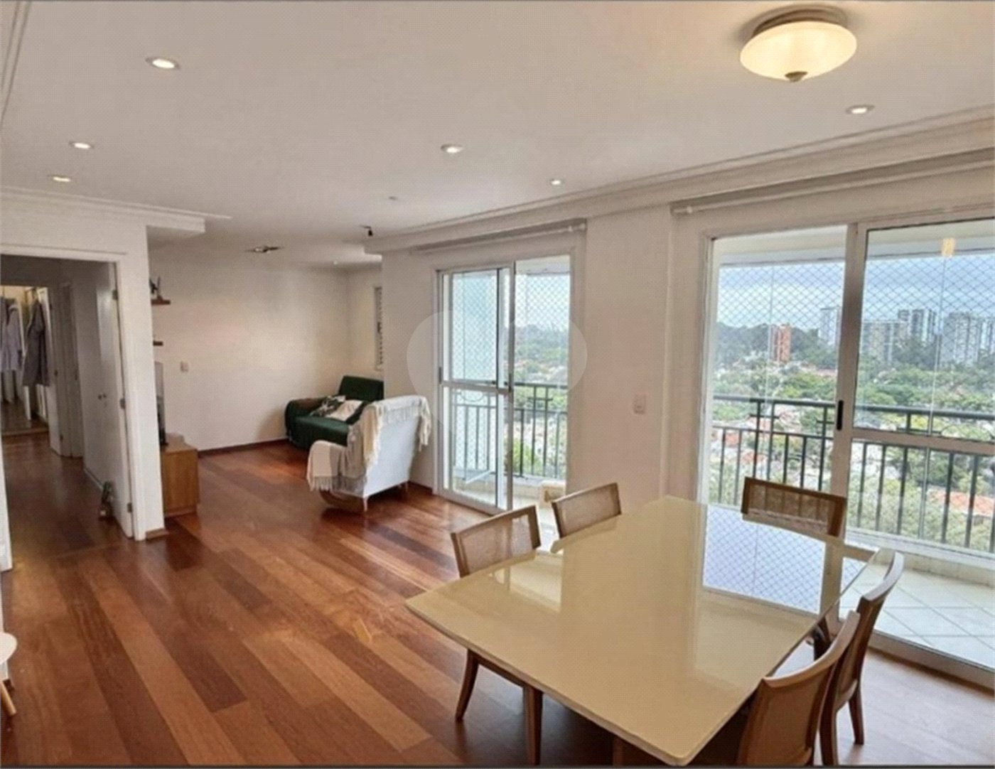 Apartamento à venda com 3 quartos, sendo 1 suíte, em Alto da Boa Vista, São Paulo, SP