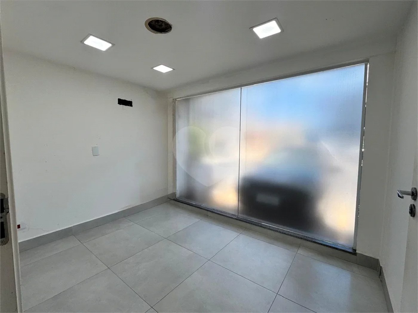 Imóvel Comercial para Venda e Locação no bairro Alto.