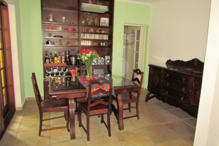 Casa de Vila à venda com 4 quartos, sendo 1 suíte, em Chácara Monte Alegre, São Paulo, SP