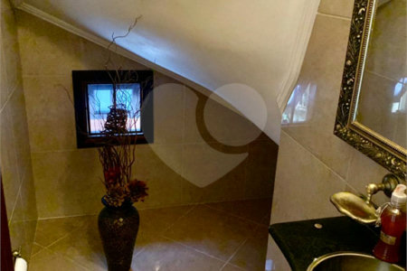 Sobrado à venda com 3 quartos, sendo 1 suíte, em Jardim Marajoara, São Paulo, SP