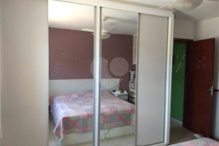 Casa à venda com 3 quartos, sendo 1 suíte, em Vila Galvão, Guarulhos, SP