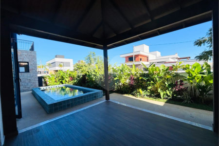 Casa à venda com 4 quartos, sendo 3 suítes, no condomínio Residencial Chácara Ondina, Sorocaba - SP