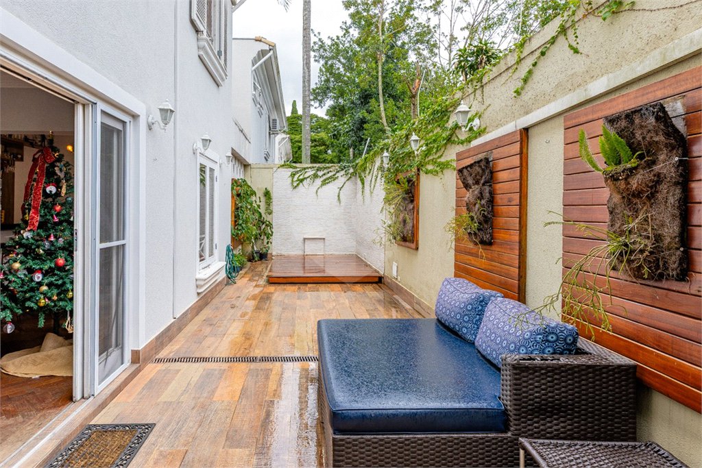 Casa à venda com 4 suítes no condomínio Saint Germain, São Paulo - SP