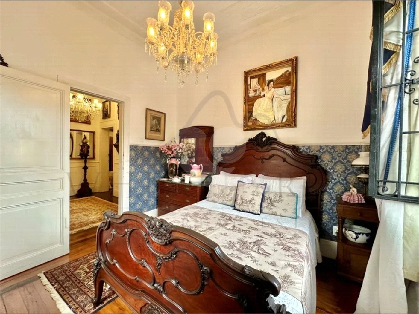 Casa à venda com 7 quartos, sendo 1 suíte, em Cosme Velho, Rio de Janeiro, RJ