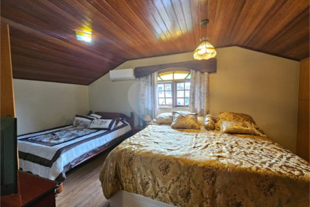 Casa à venda com 4 quartos, sendo 3 suítes, em Jardim Tapajós, Atibaia, SP