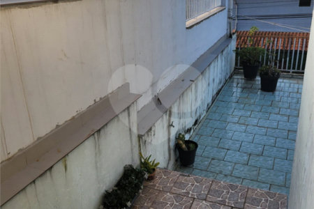 Sobrado à venda com 3 quartos em Vila Marari, São Paulo, SP