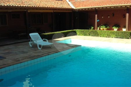 Casa à venda com 5 quartos, sendo 3 suítes,  no condomínio Portella, Itu - SP