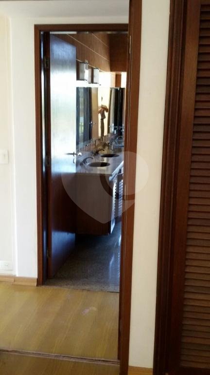 Casa à venda com 3 suítes em Vila Albertina, São Paulo, SP
