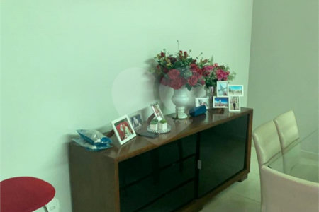 Casa à venda com 3 quartos, sendo 1 suíte,  em Vila Oliveira, Mogi das Cruzes, SP