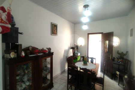 Casa à venda com 4 quartos em Chora Menino, São Paulo, SP