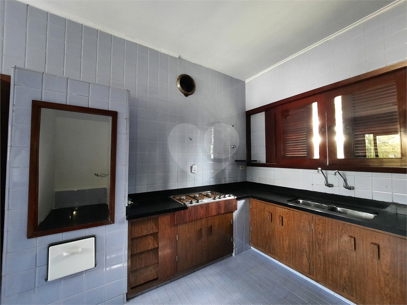 Casa Térrea à venda com 3 suítes em Interlagos, São Paulo, SP