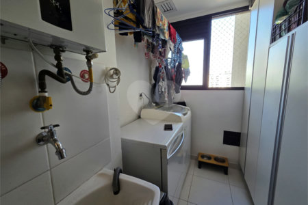 Apartamento à venda com 2 quartos, sendo 1 suíte, em Pinheiros, São Paulo, SP