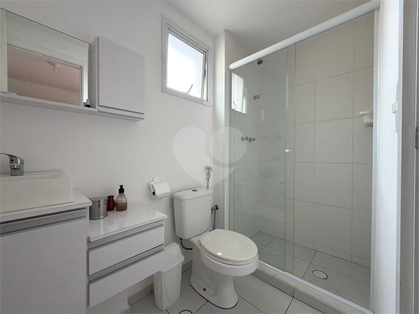 Apartamento à venda com 2 quartos, sendo 1 suíte,  em Santana, São Paulo, SP