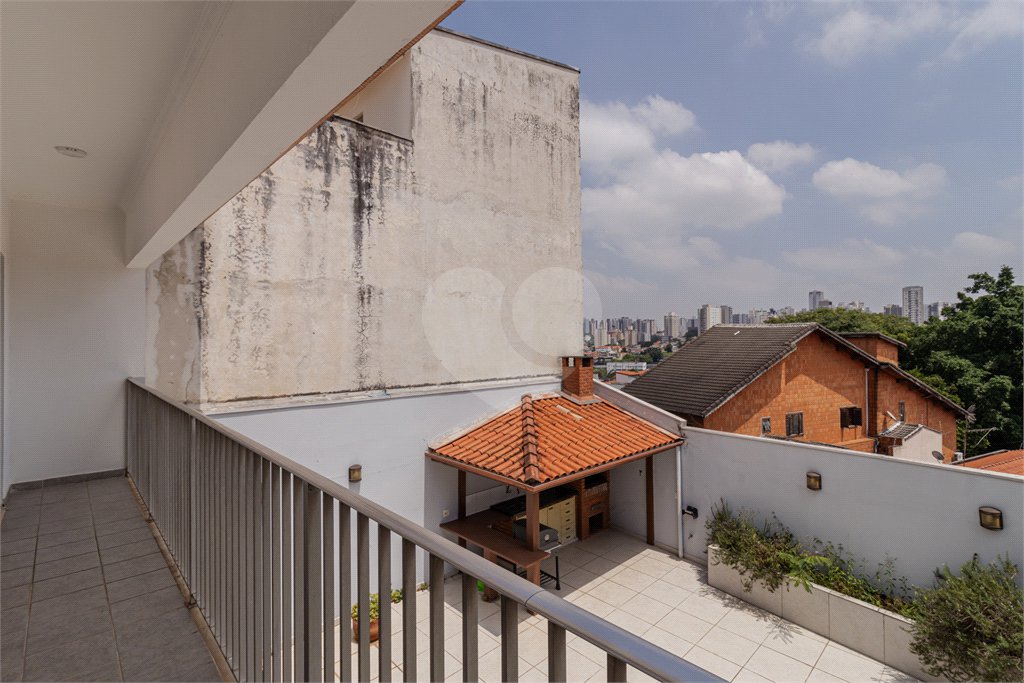 Casa Térrea à venda com 4 quartos, sendo 2 suítes, em Bosque da Saúde, São Paulo, SP