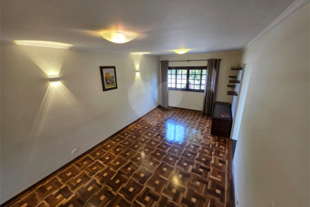 Sobrado à venda com 3 quartos, sendo 1 suíte,  em Parque Mandaqui, São Paulo, SP