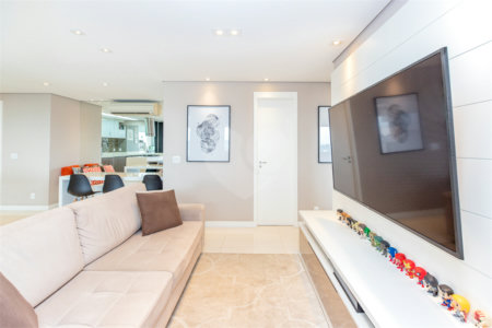 Apartamento à venda com 2 quartos, sendo 1 suíte, em Santo Amaro, São Paulo, SP