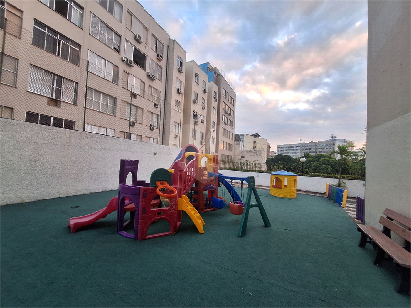 Apartamento à venda com 3 quartos, sendo 1 suíte, em Maracanã, Rio de Janeiro, RJ