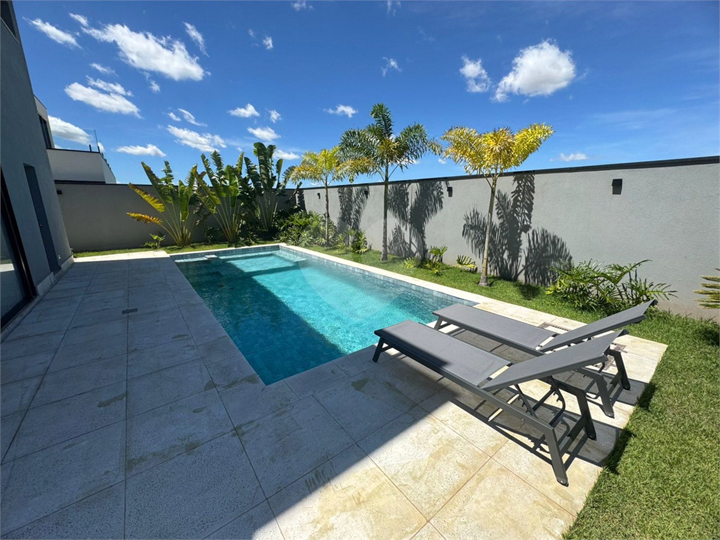 Casa à venda com 4 suítes no condomínio Villas do Golf, Itu - SP