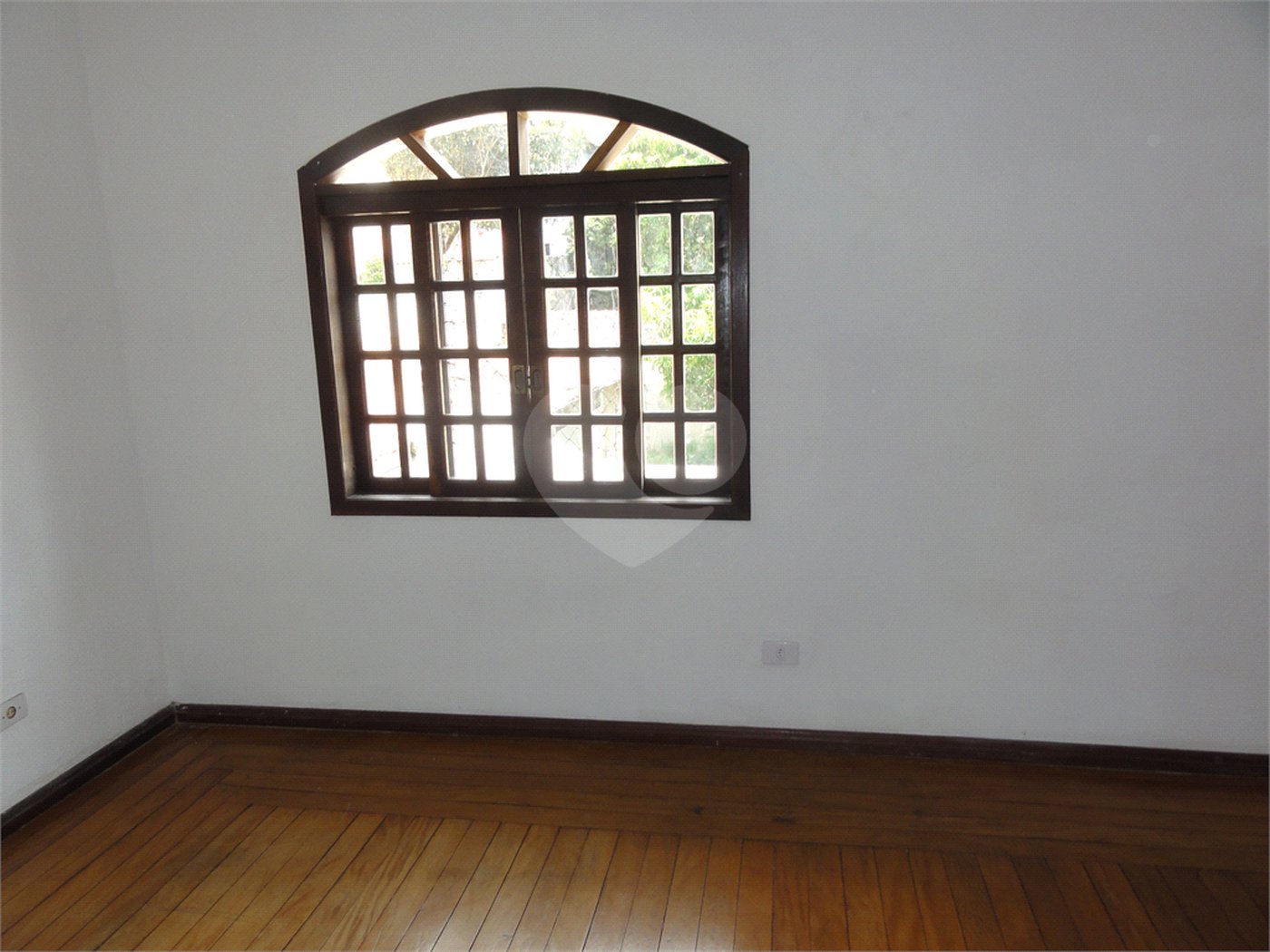 Casa Térrea à venda ou para alugar com 4 quartos em Jardim Floresta, São Paulo, SP