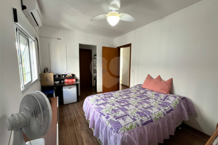 Casa à venda com 4 suítes no condomínio Residencial Cantareira, São Paulo - SP