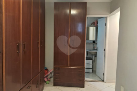 Apartamento à venda com 3 quartos, sendo 1 suíte,  em Tatuapé, São Paulo, SP