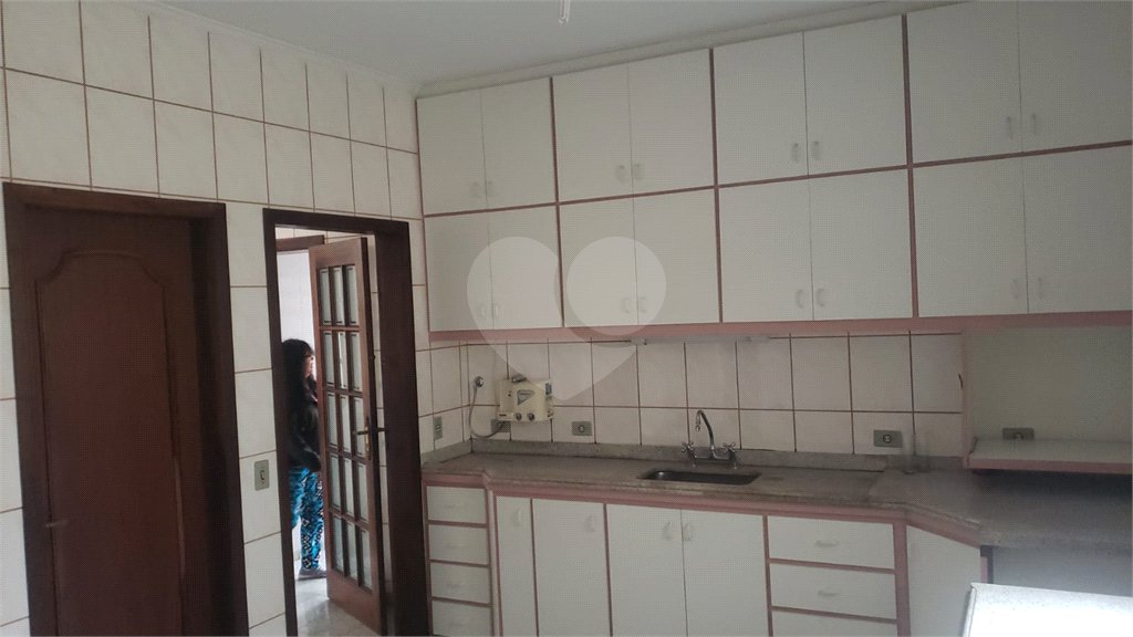 Sobrado à venda ou para alugar com 4 quartos, sendo 2 suítes, em Vila Congonhas, São Paulo, SP