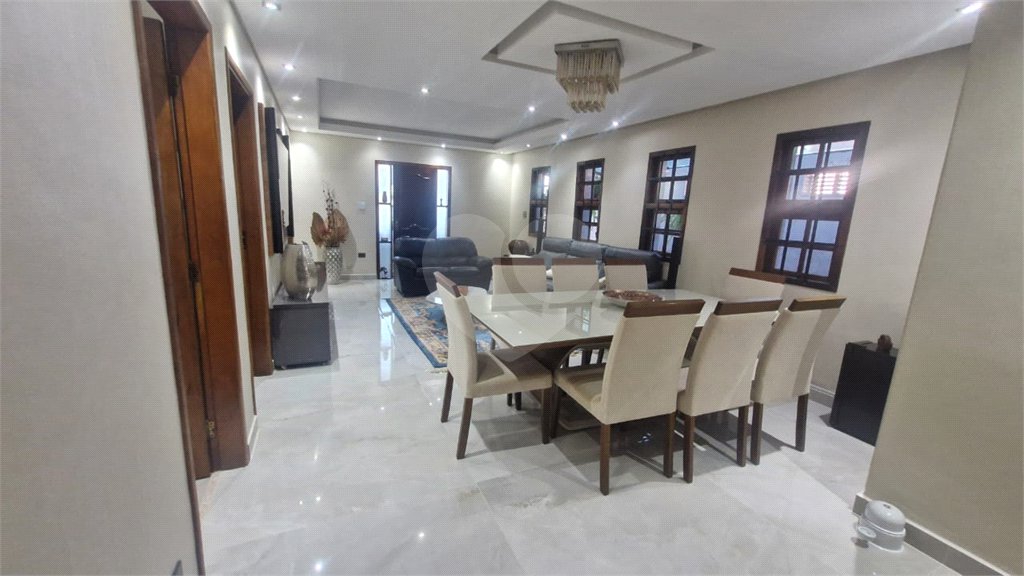 Casa Térrea à venda com 3 quartos, sendo 2 suítes, em Santana, São Paulo, SP
