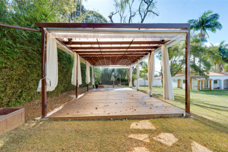 Casa à venda com 4 suítes em Chácara Flora, São Paulo, SP