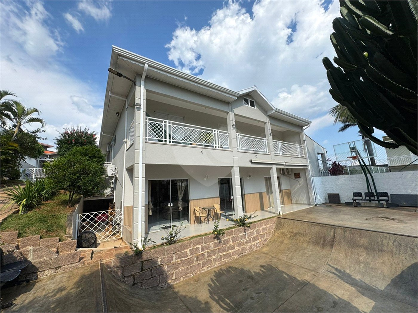Chácara à venda com 4 quartos, sendo 3 suítes, em Colinas de Indaiatuba, Indaiatuba, SP