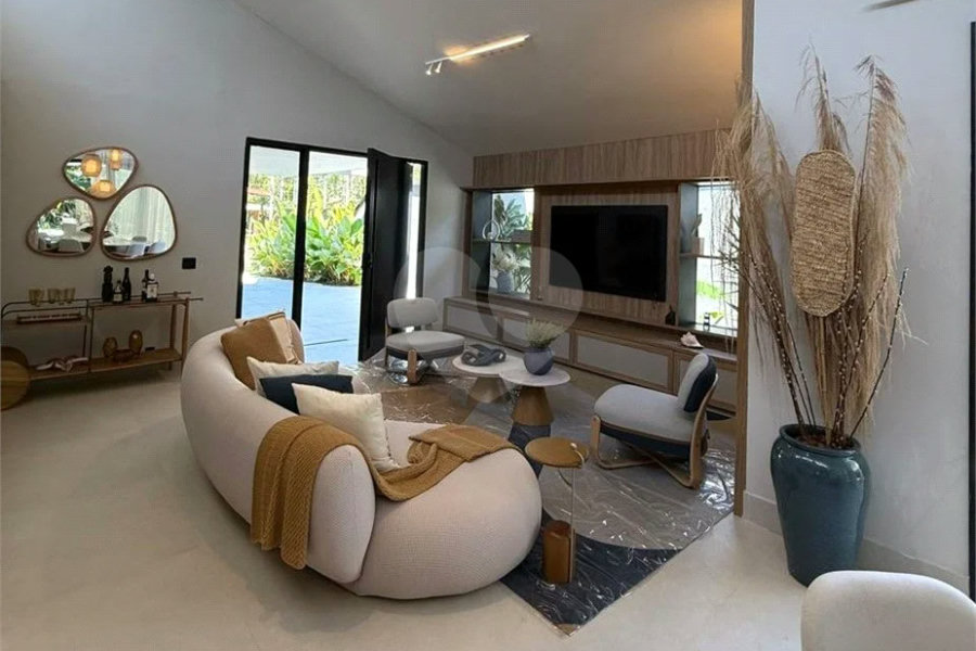 Casa à venda com 5 quartos, sendo 3 suítes, em Riviera de São Lourenço, Bertioga, SP