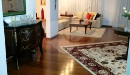 Apartamento alto padrão no Morumbi, 250m2, 5 dormitórios com suites e 4 vagas.