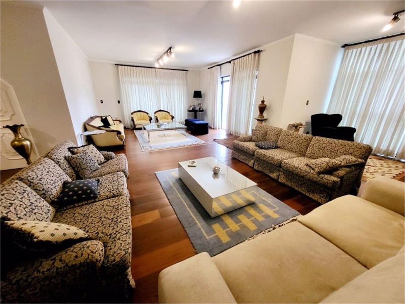 Apartamento Residencial à venda, Gonzaga, Santos - AP1919.