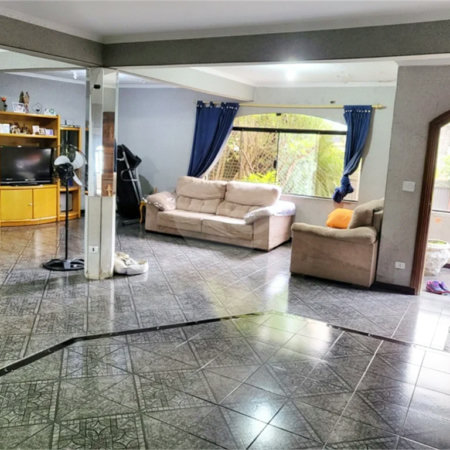 Casa à venda com 4 quartos, sendo 2 suítes, em Vila Maria Alta, São Paulo, SP