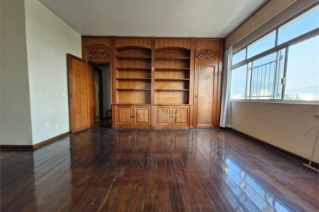 Apartamento à venda com 3 quartos, sendo 1 suíte,  em Tijuca, Rio de Janeiro, RJ